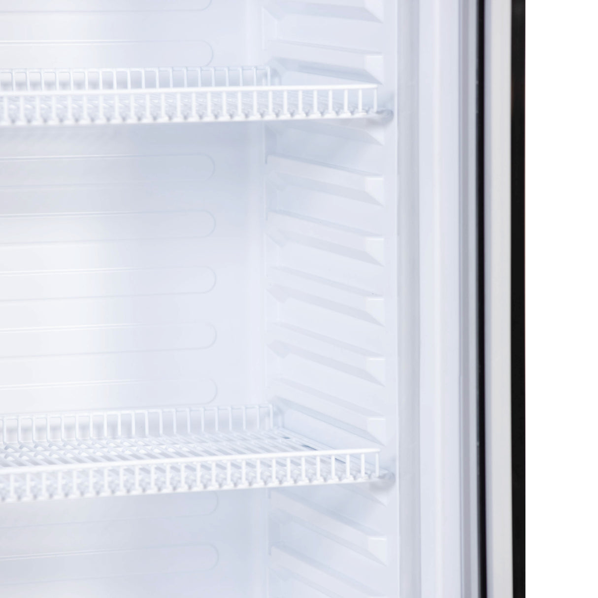 Refrigerator Display 6.0 CU Single Door - Silver